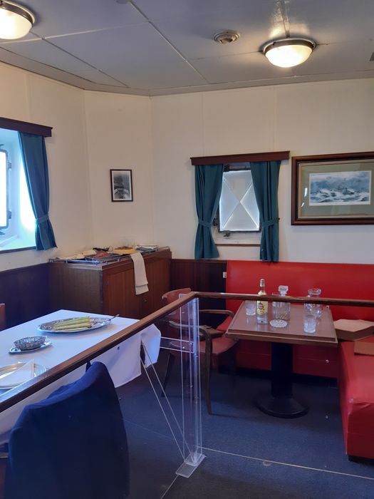 bateau météorologique (frégate) : France I, aménagement intérieur