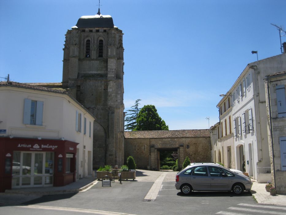 vue générale de la place