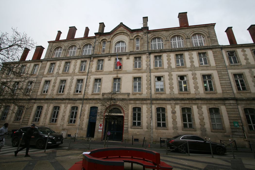 façade sur la rue Hamel