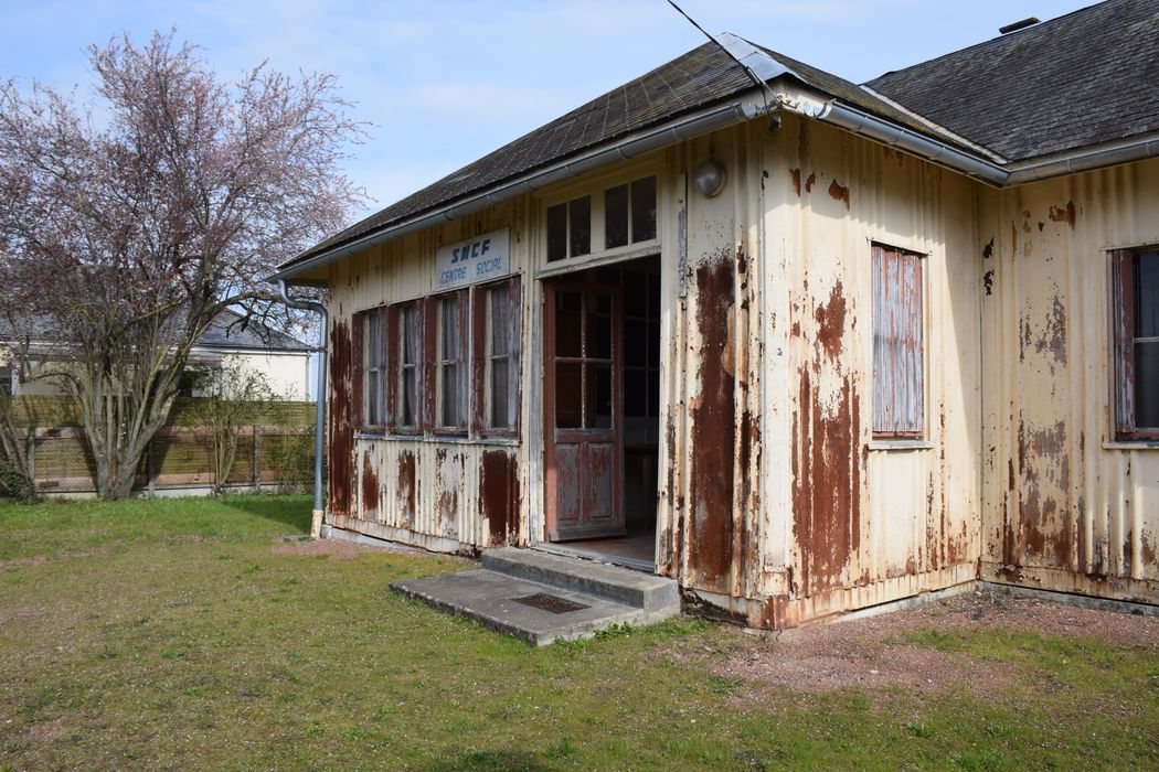 façade ouest, vue partielle