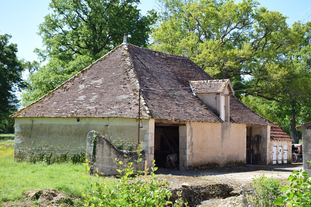 communs de la cour est, façades nord et ouest