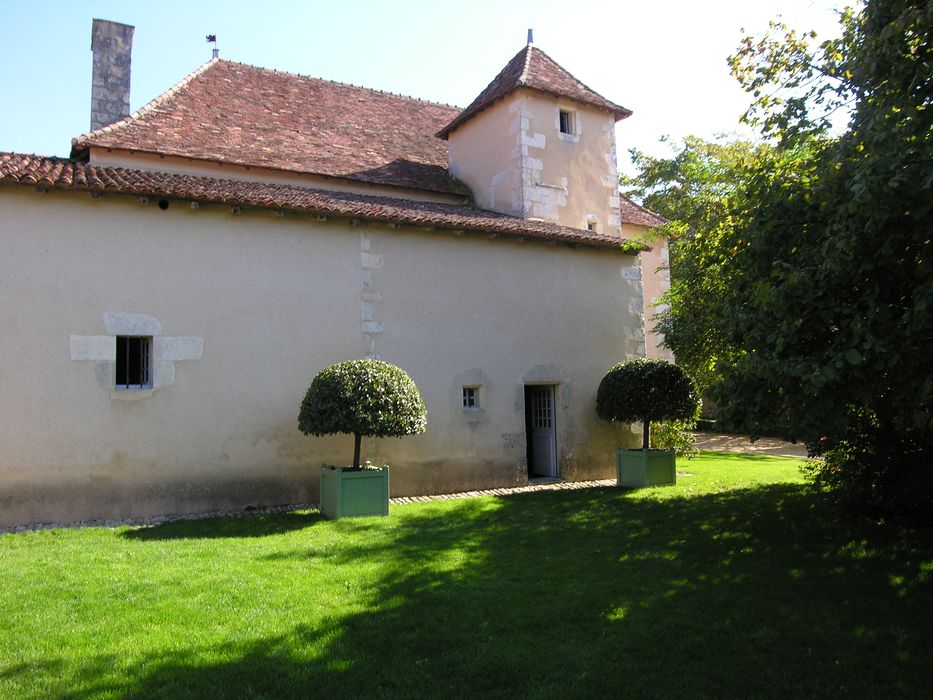 façade ouest, vue partielle