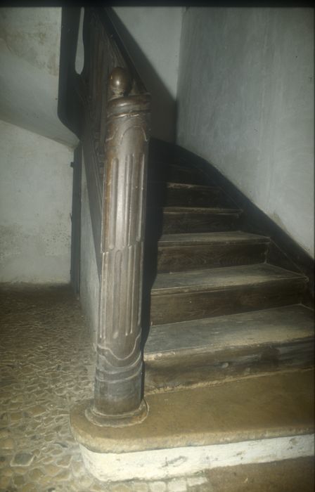 escalier, détail du départ de la rampe