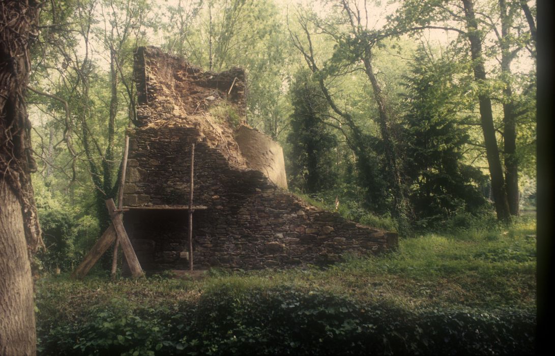 vestiges du haut fourneau