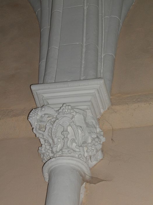 détail d’un chapiteau sculpté