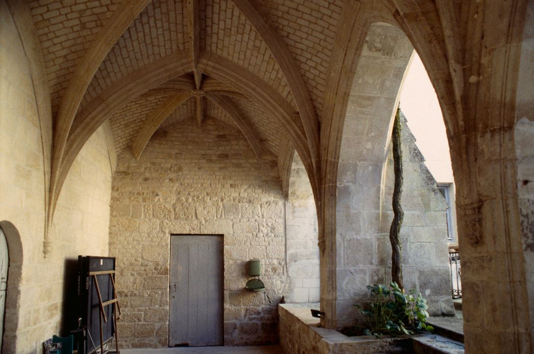 galerie de l’ancien cloître