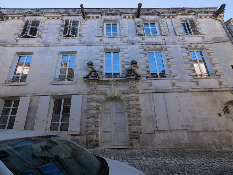 façade sur rue