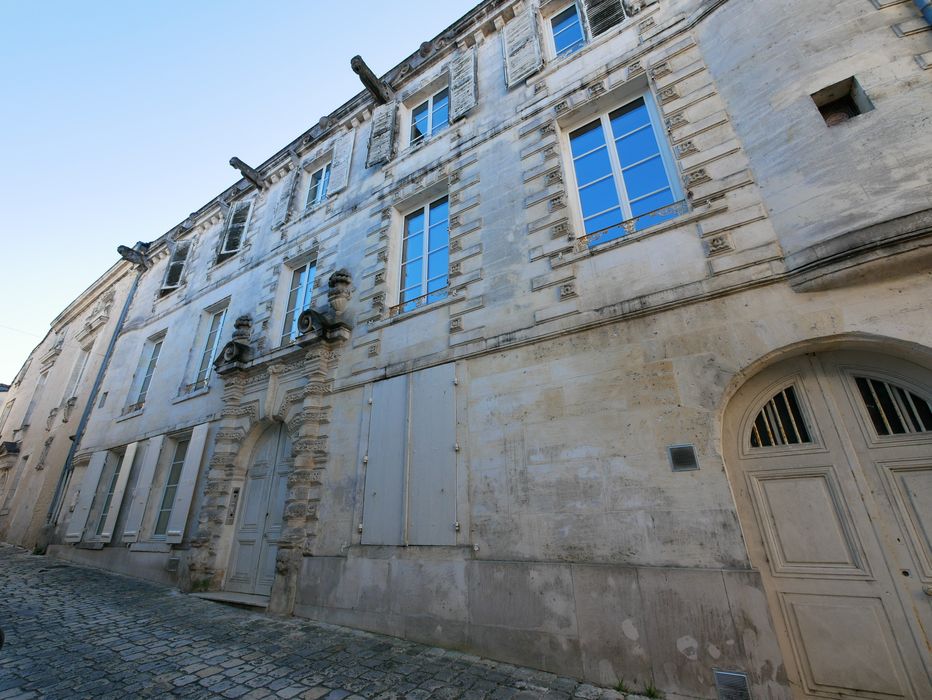 façade sur rue