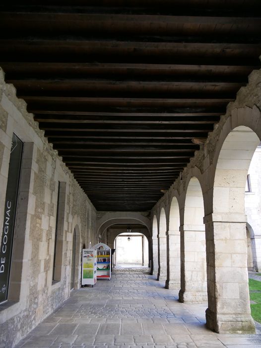 ancien cloître, galerie