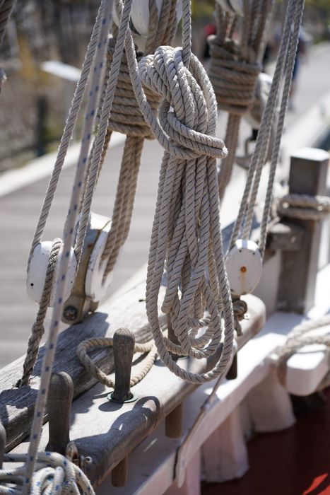 bateau de plaisance : ketch aurique de grande croisière, ex-harenguier (588807 H) dit Notre-Dame-des-Flots
