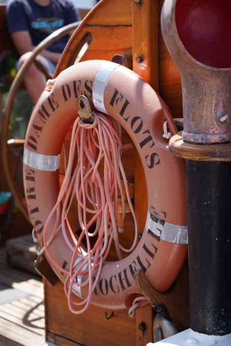 bateau de plaisance : ketch aurique de grande croisière, ex-harenguier (588807 H) dit Notre-Dame-des-Flots