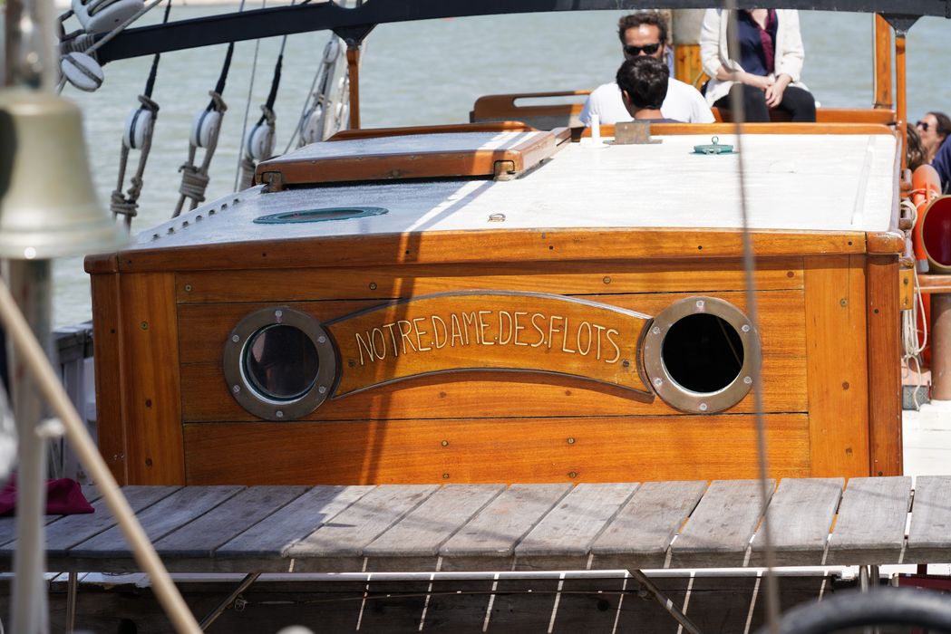 bateau de plaisance : ketch aurique de grande croisière, ex-harenguier (588807 H) dit Notre-Dame-des-Flots