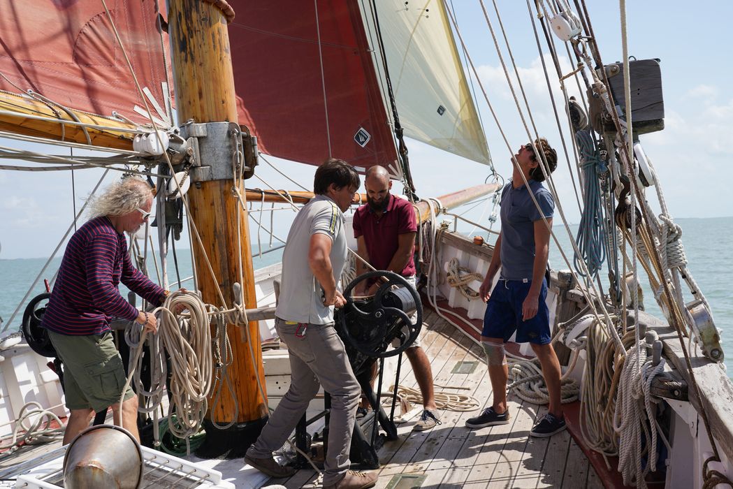 bateau de plaisance : ketch aurique de grande croisière, ex-harenguier (588807 H) dit Notre-Dame-des-Flots