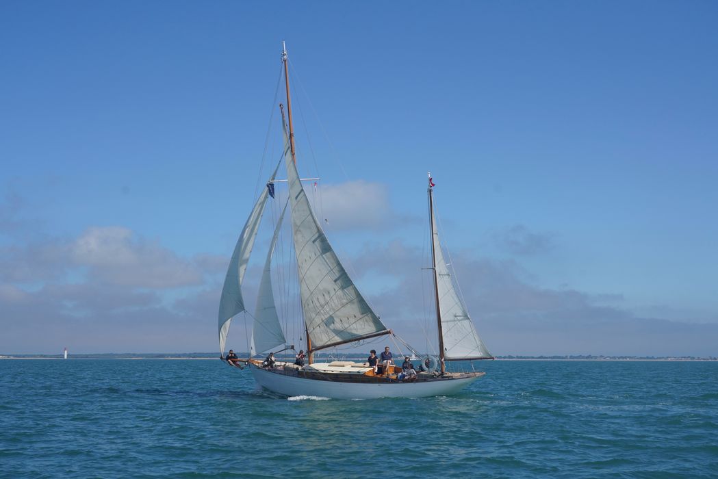 bateau de plaisance : Colomba, yawl bermudien