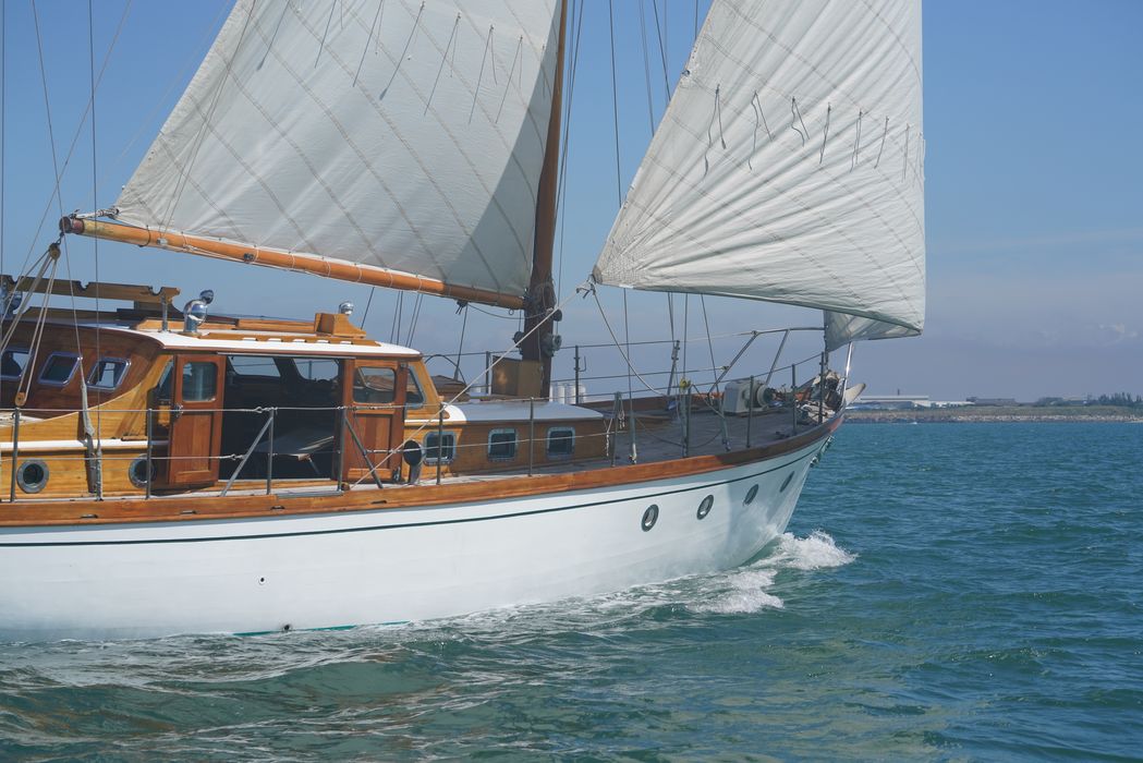 bateau de plaisance : ketch dit Dauphin vert
