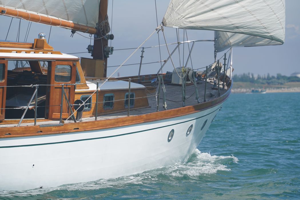 bateau de plaisance : ketch dit Dauphin vert