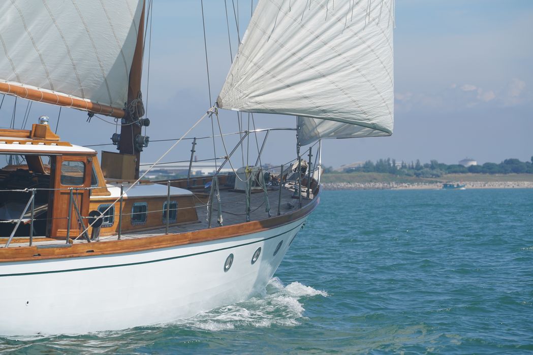bateau de plaisance : ketch dit Dauphin vert