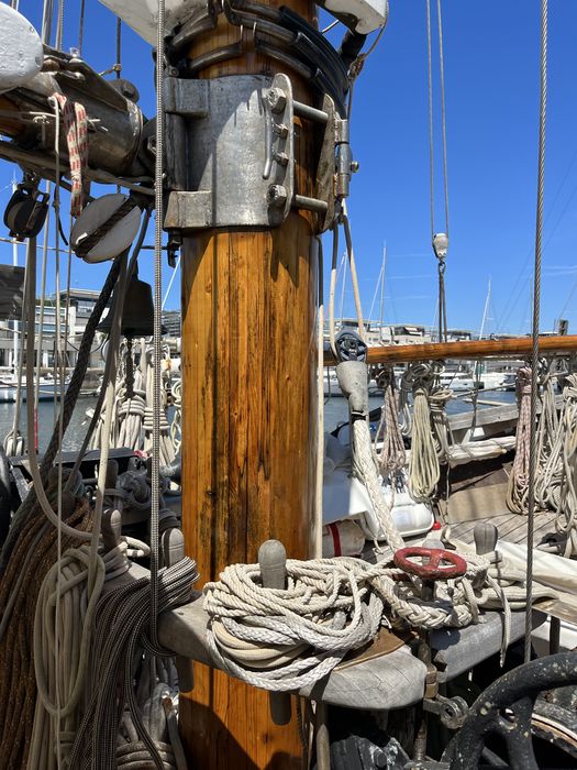 bateau de plaisance : ketch dit Dauphin vert