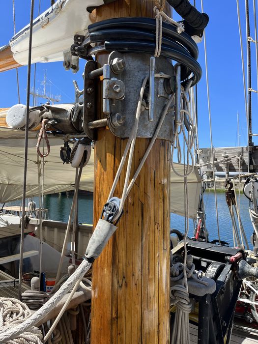 bateau de plaisance : ketch dit Dauphin vert