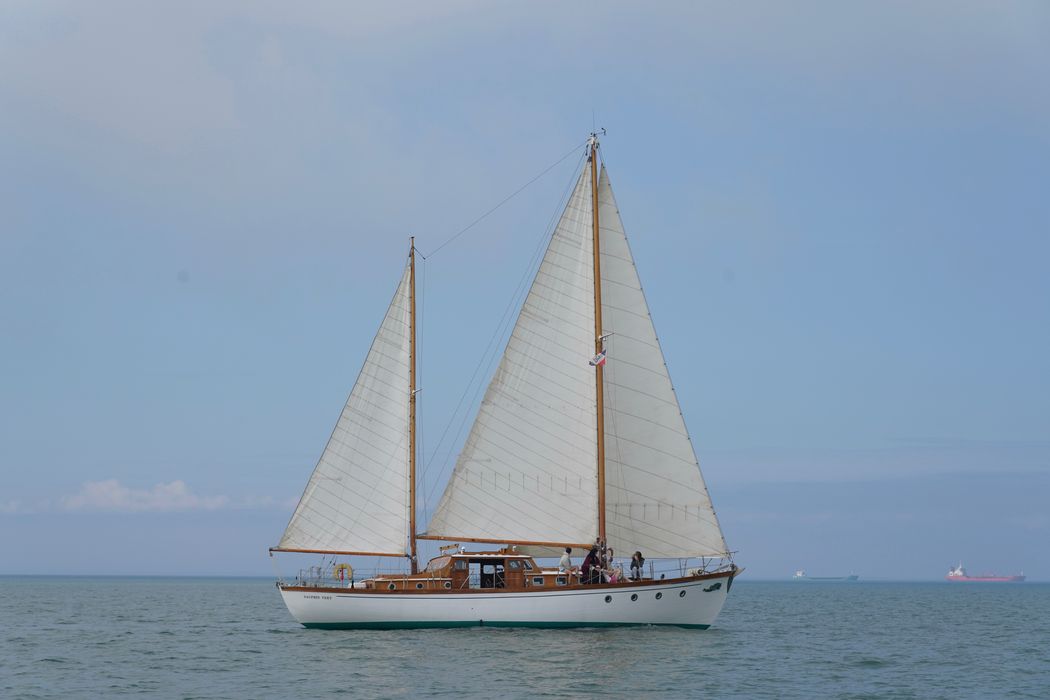bateau de plaisance : ketch dit Dauphin vert