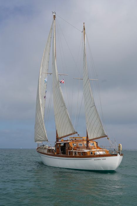 bateau de plaisance : ketch dit Dauphin vert