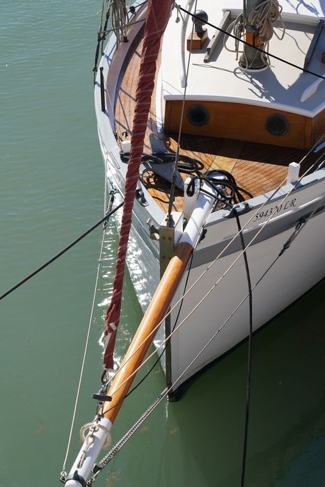 bateau de plaisance : canot, MN 6463, dit 'Petit salé'