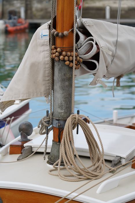bateau de plaisance : canot, MN 6463, dit 'Petit salé'