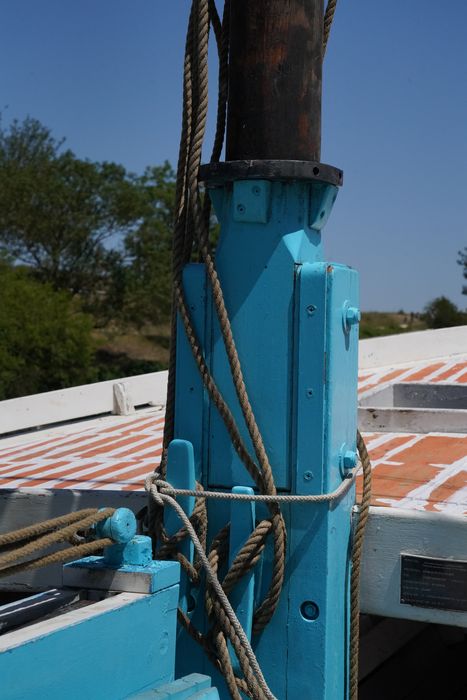 bateau de pêche, sloop mytilicole à dérive dit Notre-Dame-de-la-Clarté (de la baie de l'Aiguillon)