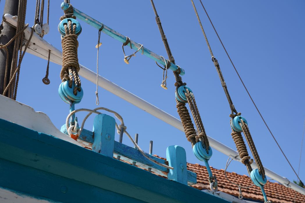 bateau de pêche, sloop mytilicole à dérive dit Notre-Dame-de-la-Clarté (de la baie de l'Aiguillon)