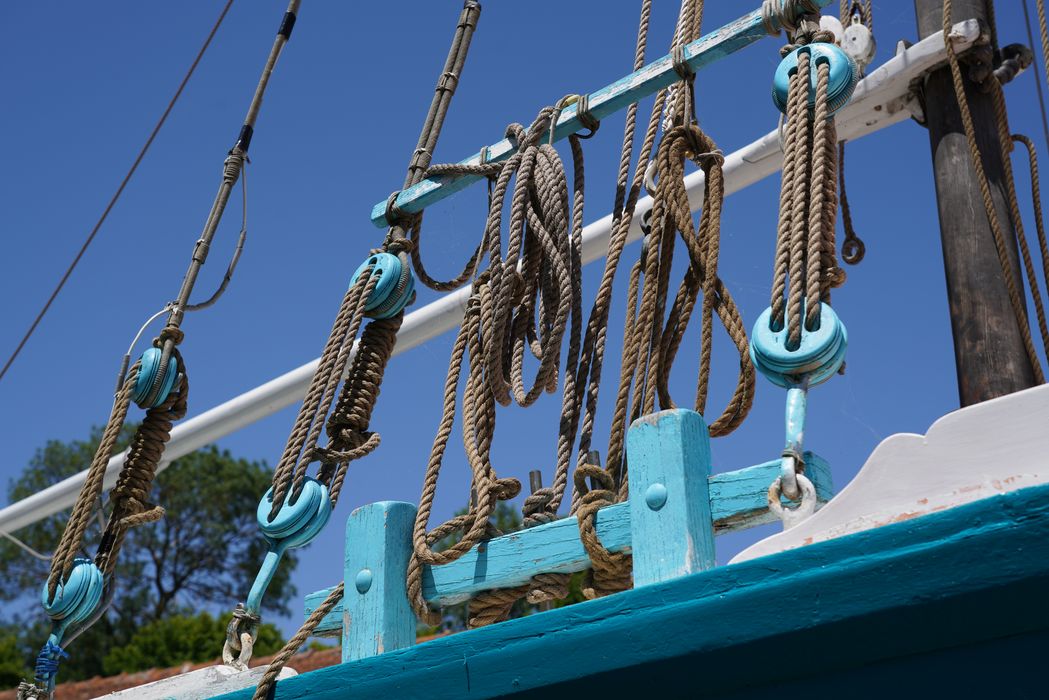 bateau de pêche, sloop mytilicole à dérive dit Notre-Dame-de-la-Clarté (de la baie de l'Aiguillon)
