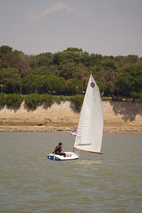 bateau de plaisance : Bambino, dériveur léger de type Moth Suisse