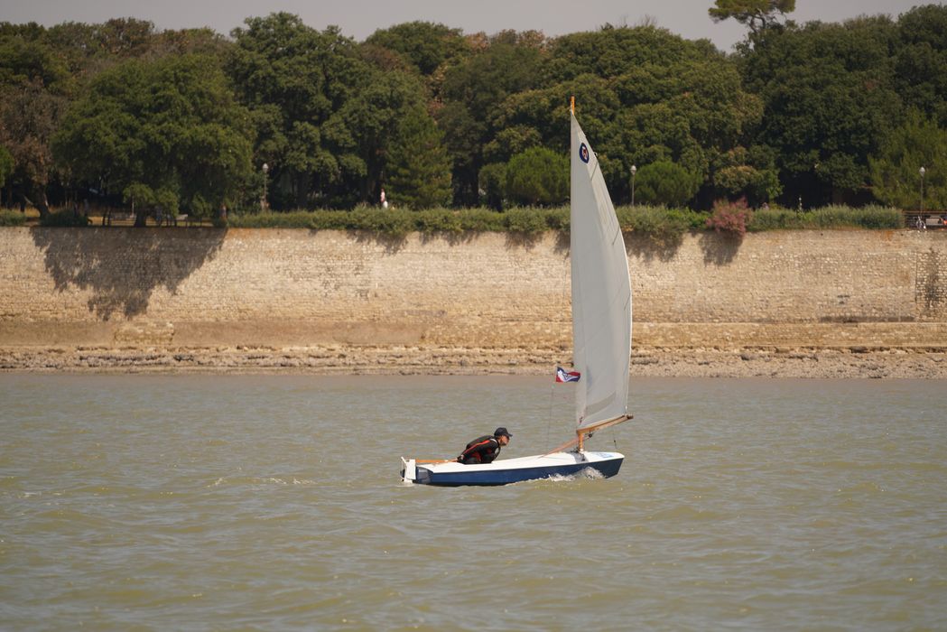 bateau de plaisance : Bambino, dériveur léger de type Moth Suisse