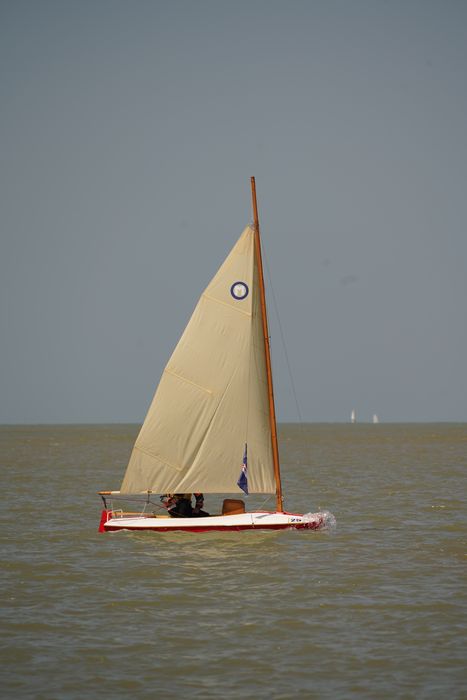 bateau de plaisance : Bikini, dériveur léger solitaire de type Moth Nantais