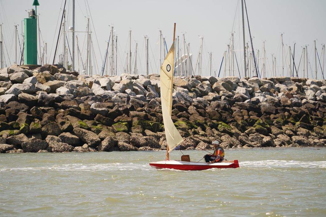 bateau de plaisance : Bikini, dériveur léger solitaire de type Moth Nantais