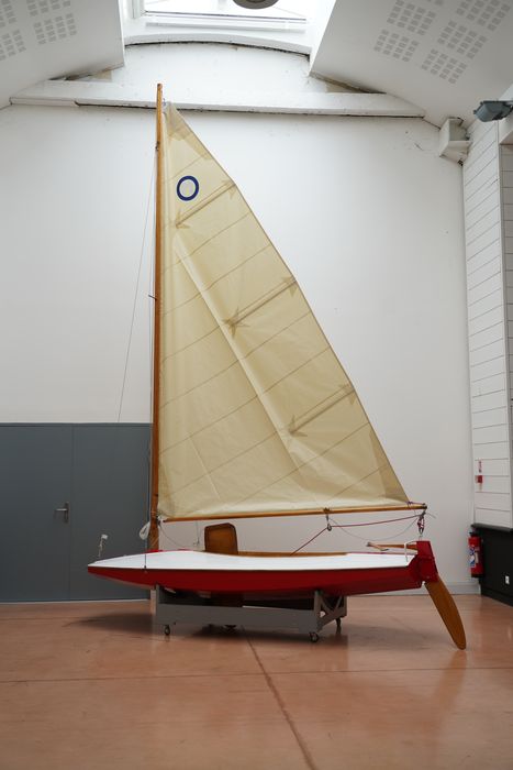 bateau de plaisance : Bikini, dériveur léger solitaire de type Moth Nantais