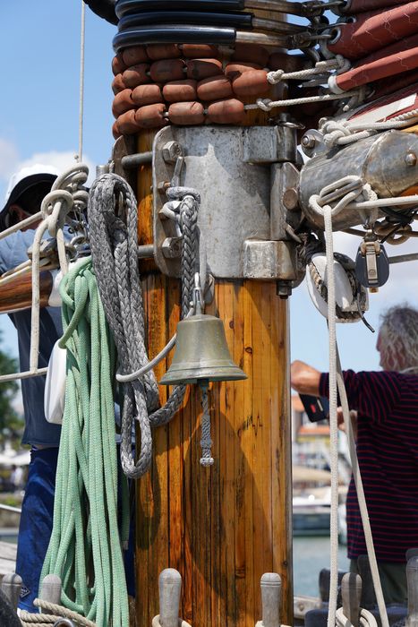 bateau de plaisance : ketch aurique de grande croisière, ex-harenguier (588807 H) dit Notre-Dame-des-Flots