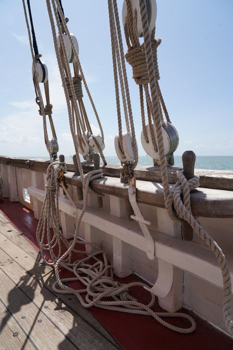 bateau de plaisance : ketch aurique de grande croisière, ex-harenguier (588807 H) dit Notre-Dame-des-Flots
