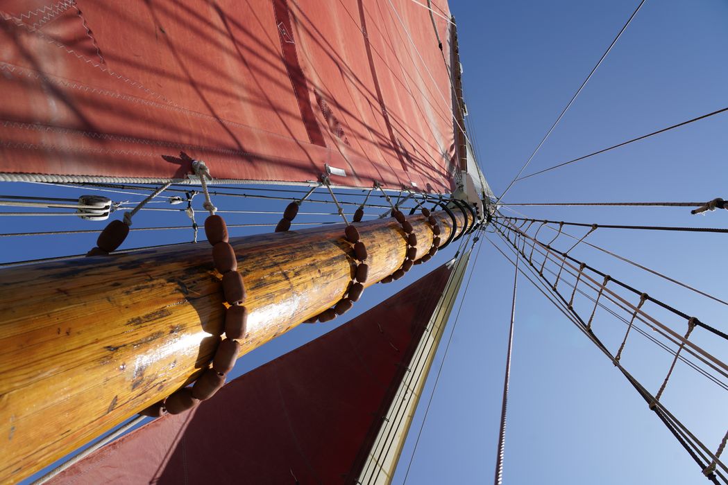 bateau de plaisance : ketch aurique de grande croisière, ex-harenguier (588807 H) dit Notre-Dame-des-Flots