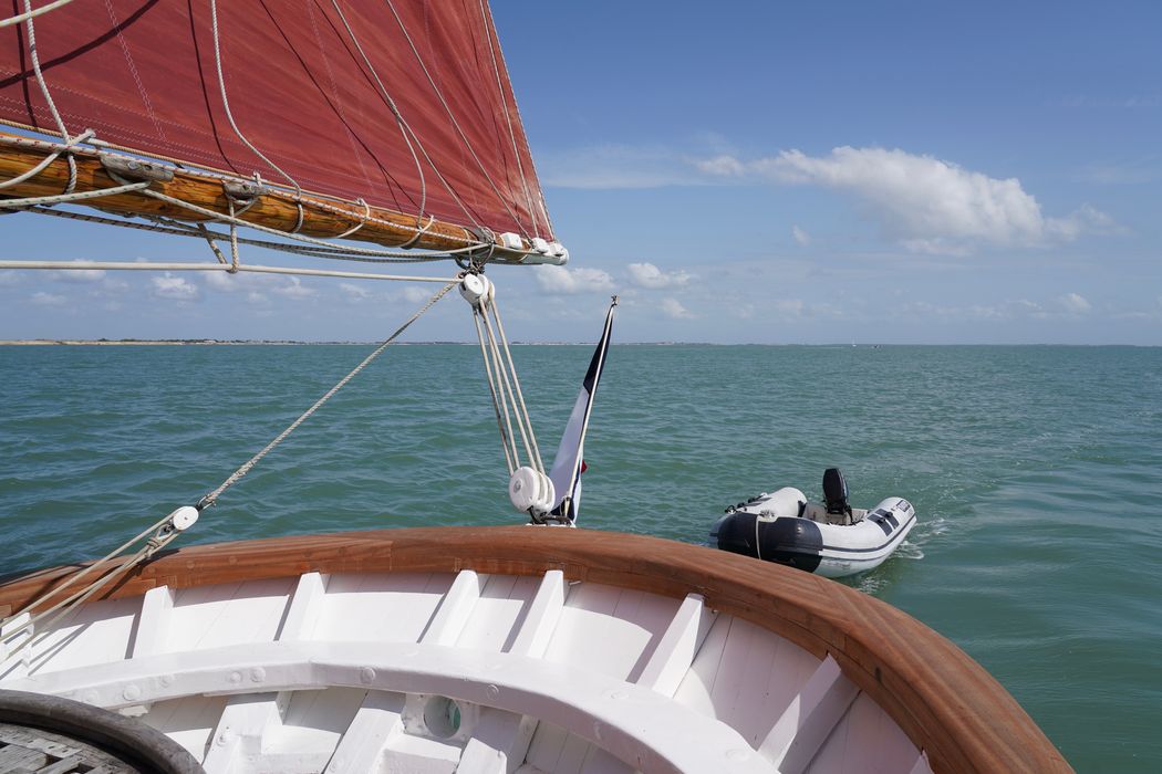 bateau de plaisance : ketch aurique de grande croisière, ex-harenguier (588807 H) dit Notre-Dame-des-Flots