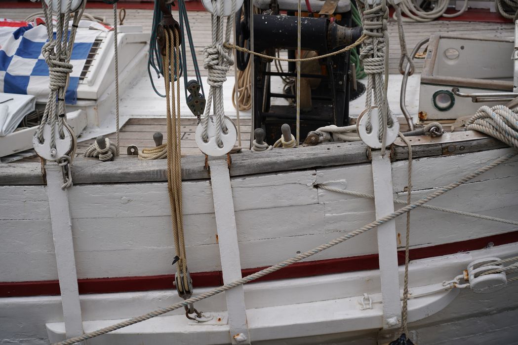bateau de plaisance : ketch aurique de grande croisière, ex-harenguier (588807 H) dit Notre-Dame-des-Flots