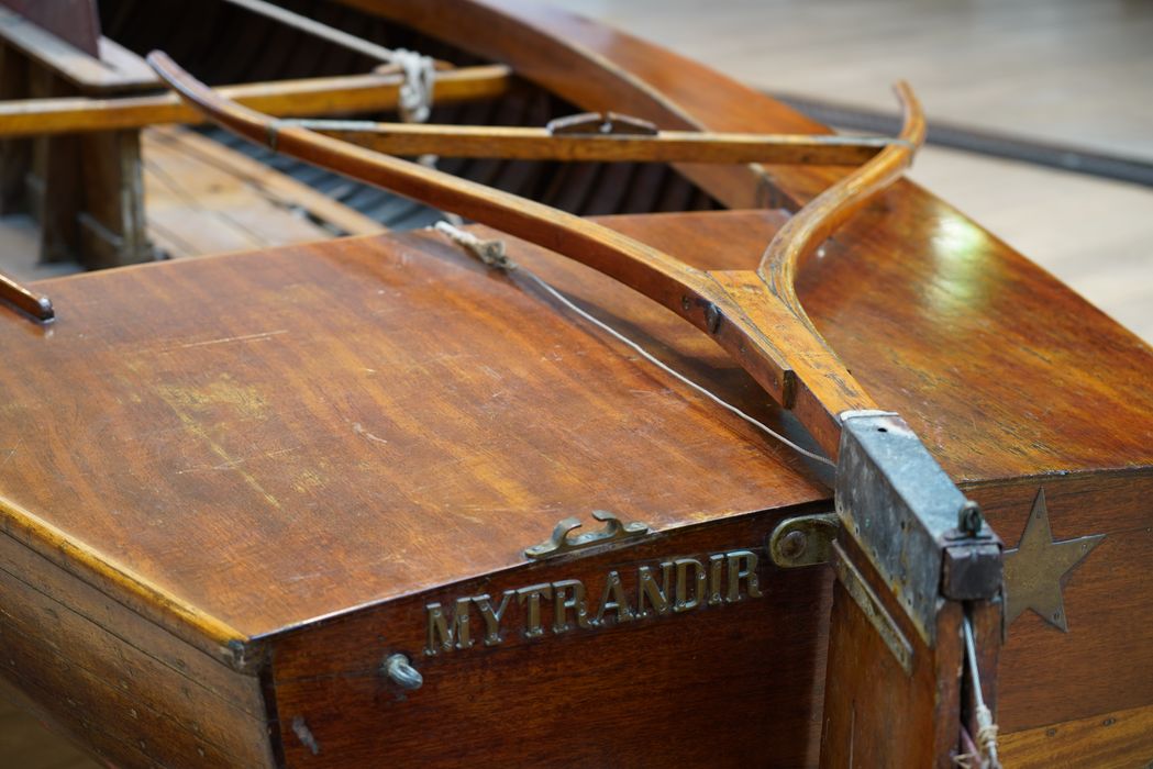 bateau de plaisance : Mitrandir, dériveur de type yole olympique