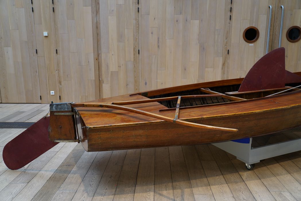 bateau de plaisance : Mitrandir, dériveur de type yole olympique