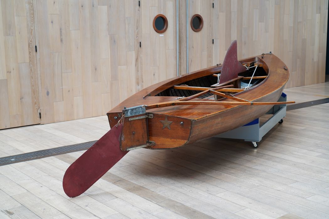 bateau de plaisance : Mitrandir, dériveur de type yole olympique