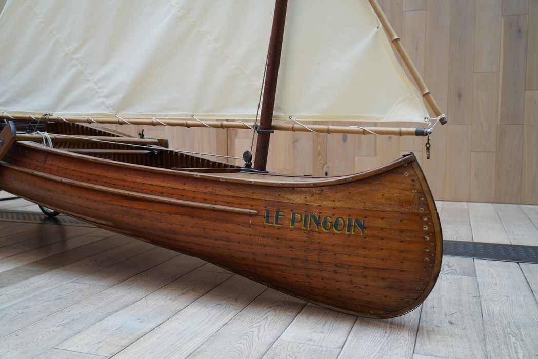 bateau de plaisance : Pingoin, canoë à voile de type Canadien