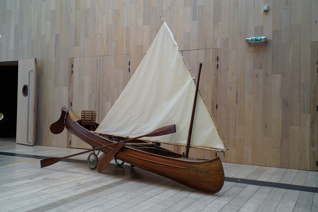 bateau de plaisance : Pingoin, canoë à voile de type Canadien