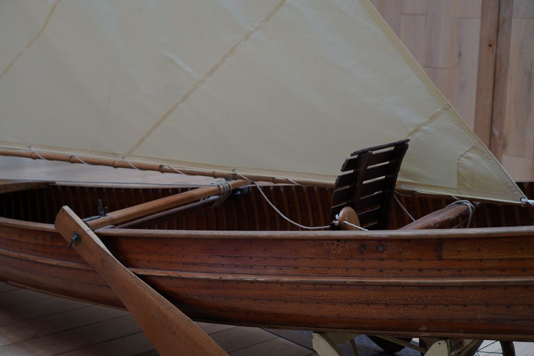 bateau de plaisance : Pingoin, canoë à voile de type Canadien