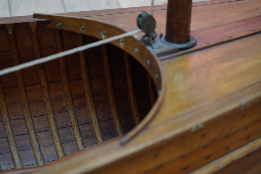 bateau de plaisance : Pingoin, canoë à voile de type Canadien