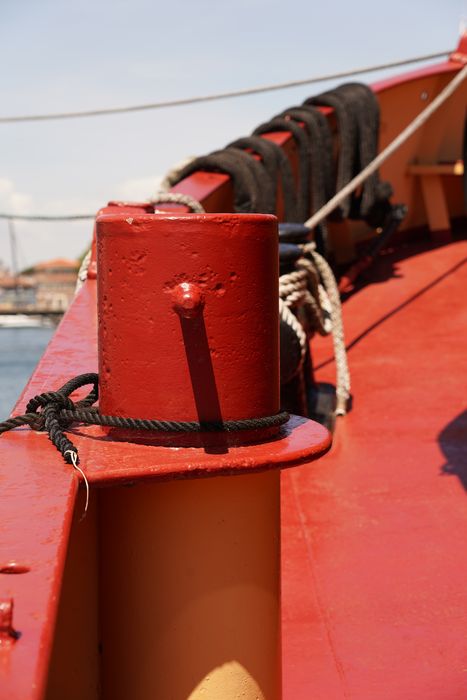 bateau de service : remorqueur portuaire et de haute mer dit Le Saint Gilles