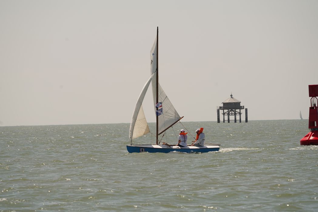 bateau de plaisance : bateau sans nom, dériveur de type Snipe, dériveur léger de type Snype