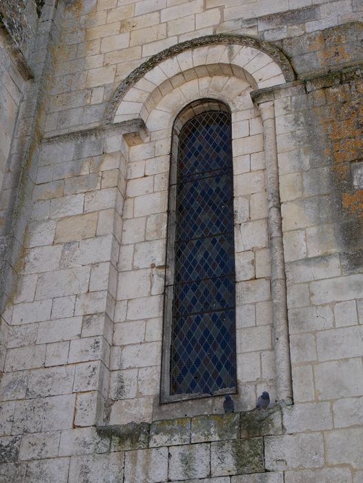 façade latérale nord-est, détail d’une baie